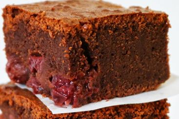 NEGRESA CU UMPLUTURA DE VISINE 100G